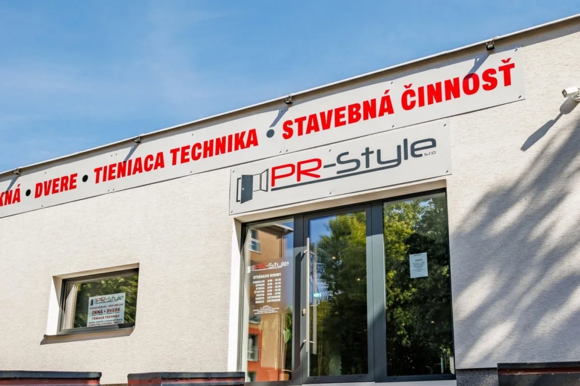 Predajňa PR-Style na Vodárenskej s pútačom okná, dvere, tieniaca technika a stavebná činnosť