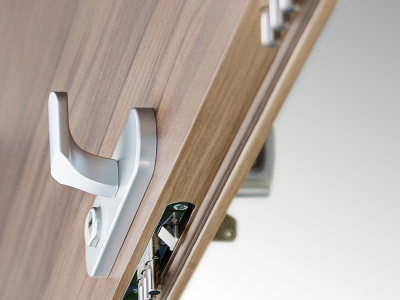 BEZPEČNOSTNÉ PROTIPOŽIARNÉ DVERE