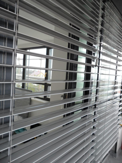 Exteriérové žalúzie a rolety / EXTERIÉROVÉ HORIZONTÁLNE ŽALÚZIE Z90 - foto Exteriérové žalúzie a rolety / EXTERIÉROVÉ HORIZONTÁLNE ŽALÚZIE Z90 - foto