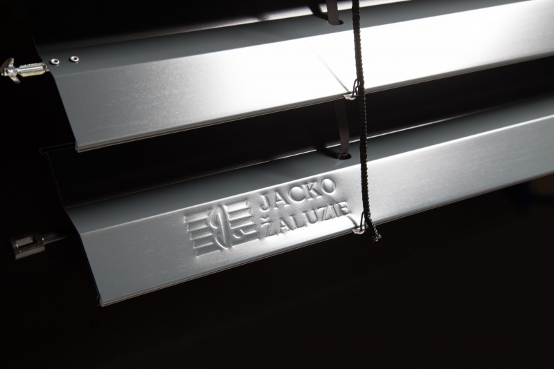 Exteriérové žalúzie a rolety / EXTERIÉROVÉ HORIZONTÁLNE ŽALÚZIE Z90 - foto Exteriérové žalúzie a rolety / EXTERIÉROVÉ HORIZONTÁLNE ŽALÚZIE Z90 - foto